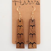 画像をギャラリービューアに読み込む, &#39;Iwa Hawaiian Koa Wood - 14k Gold Filled/ Sterling Silver Earrings
