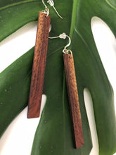 画像をギャラリービューアに読み込む, Natural Hawaiian Koa Wood #3- Sterling Silver Earrings
