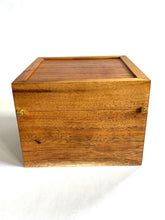 画像をギャラリービューアに読み込む, Koa Wood Hinged Box (S)
