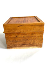画像をギャラリービューアに読み込む, Koa Wood Hinged Box (S)
