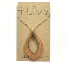 画像をギャラリービューアに読み込む, Teardrop Hawaiian Koa Wood w/ 14k Gold Filled Necklace
