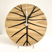 画像をギャラリービューアに読み込む, Kalo design Solid Wood Round Clock 10&quot;
